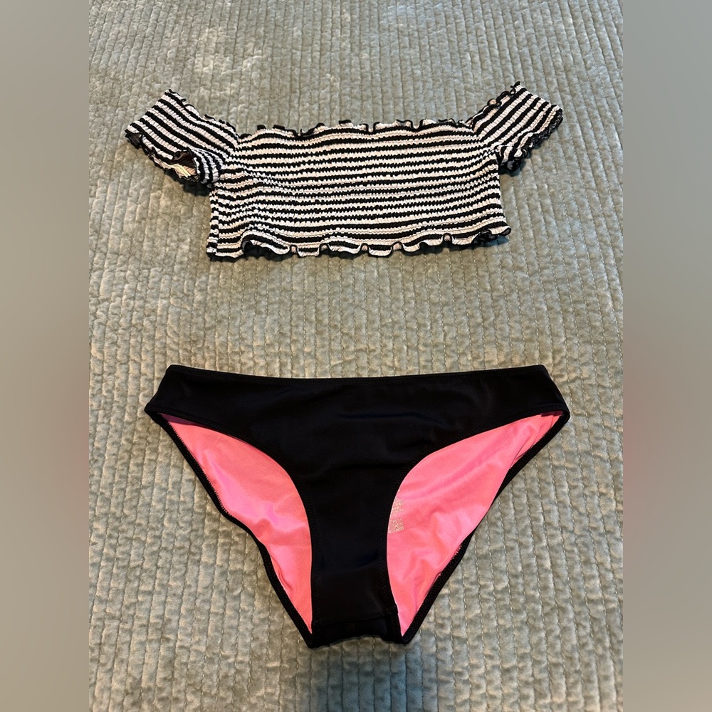 PINK by Victoria’s Secret Striped Off-Shoulder Bikini Set